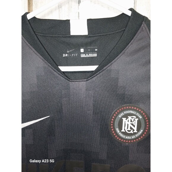 Nike Football Club Mens Small Black V Neck Tee - Picture 4 of 7